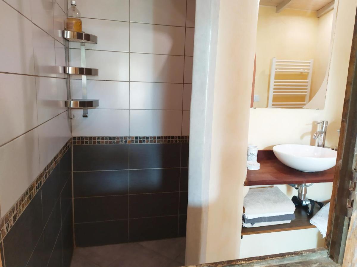 Chambre D'Hotes Face Au Lavoir Méthamis Eksteriør bilde